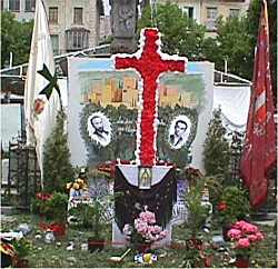 Cruz en Plaza Bib Rambla